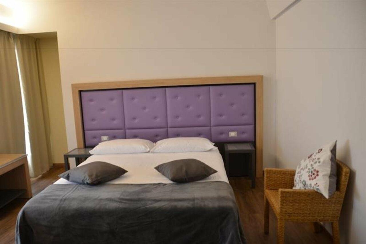 Hotel Corona Spiazzi Di Caprino Esterno foto