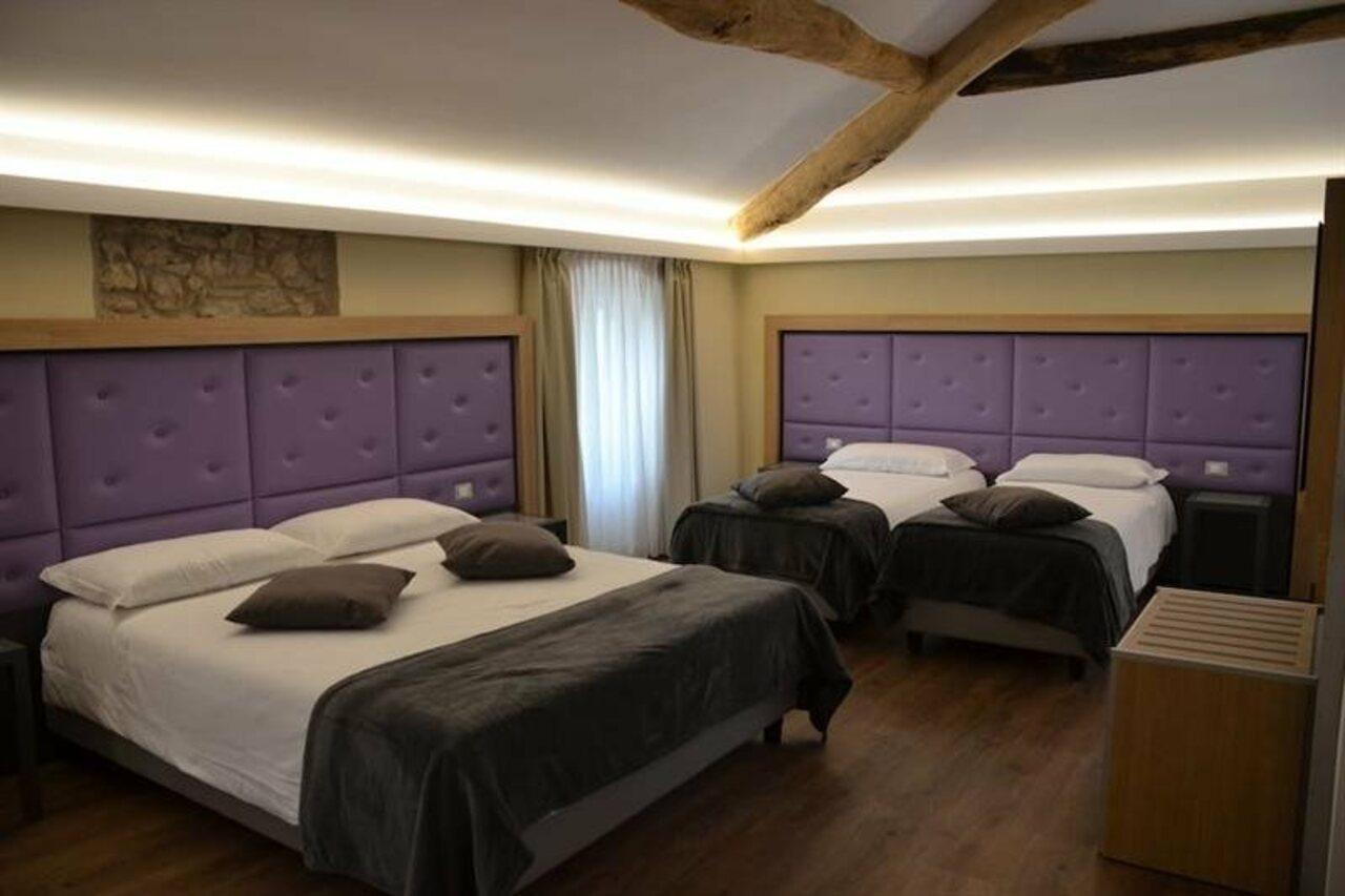 Hotel Corona Spiazzi Di Caprino Esterno foto