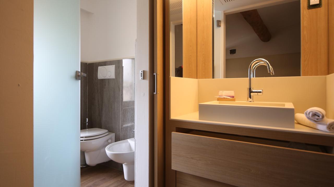 Hotel Corona Spiazzi Di Caprino Esterno foto