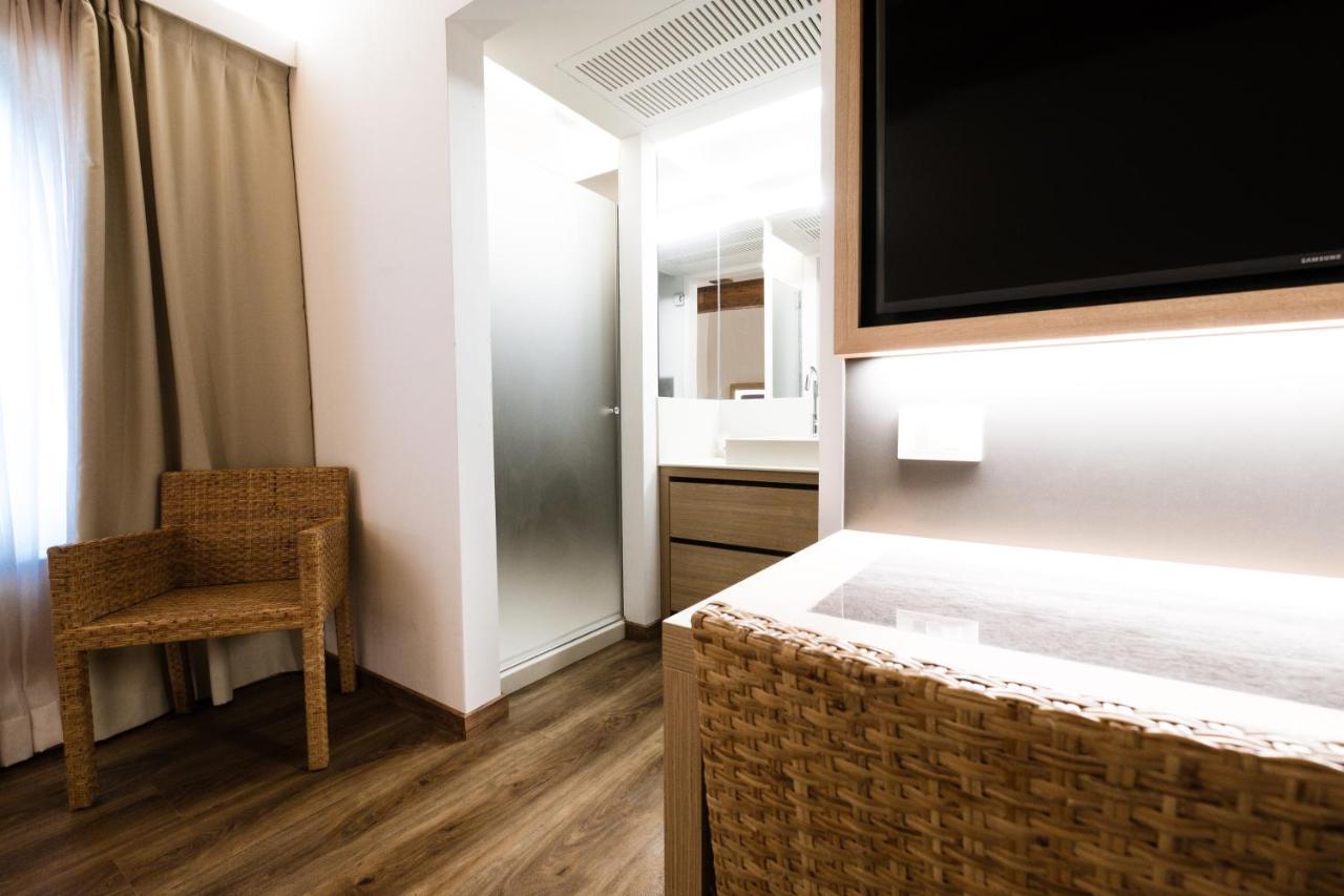 Hotel Corona Spiazzi Di Caprino Esterno foto