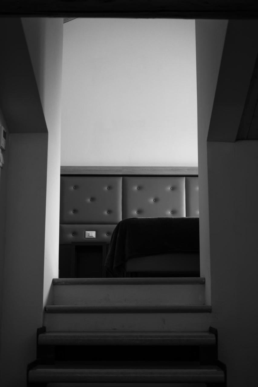 Hotel Corona Spiazzi Di Caprino Esterno foto