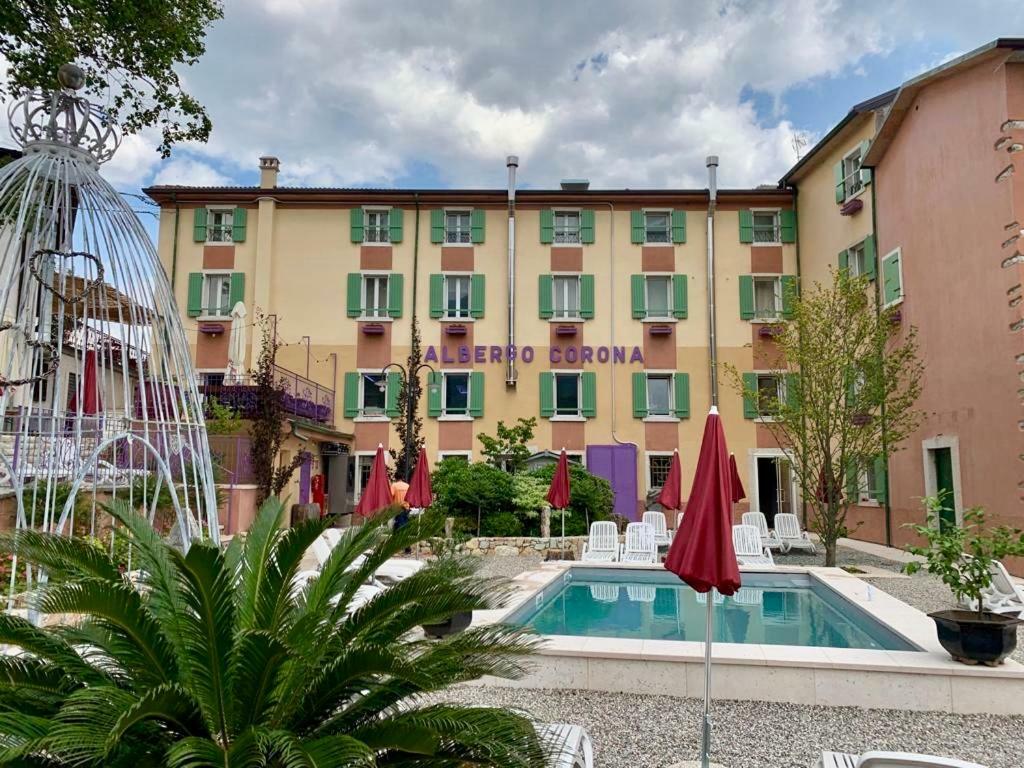 Hotel Corona Spiazzi Di Caprino Esterno foto
