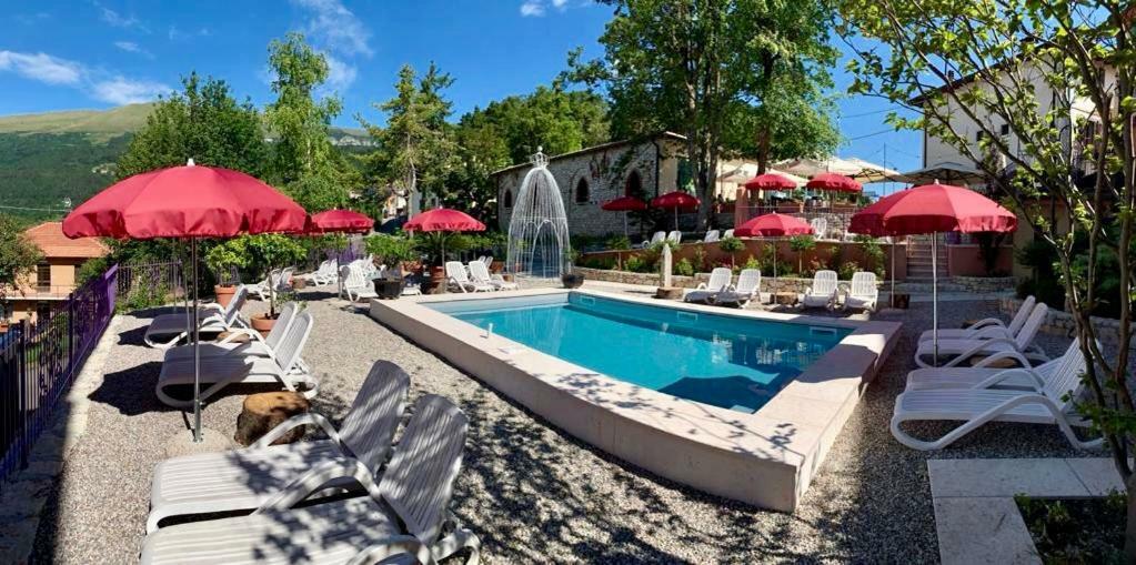 Hotel Corona Spiazzi Di Caprino Esterno foto